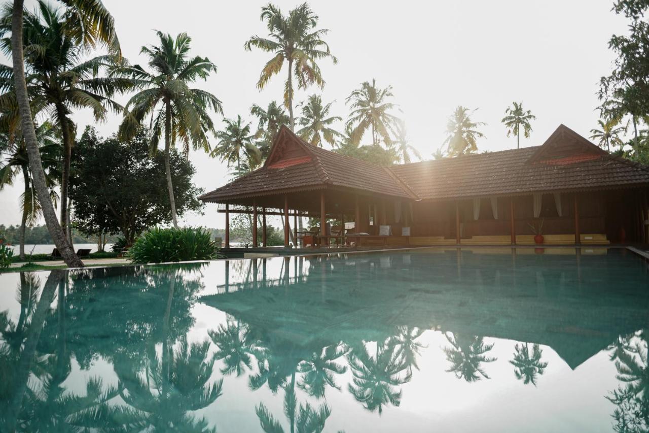 Vismaya Lake Heritage Turavur Luaran gambar